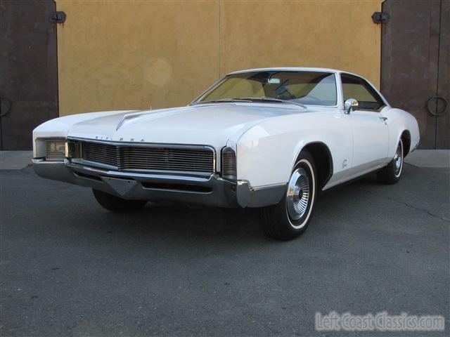 1966-buick-riviera-009.jpg