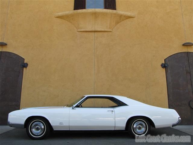 1966-buick-riviera-011.jpg