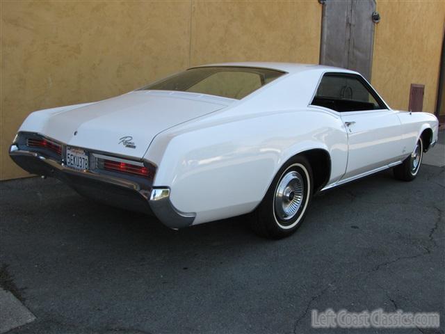 1966-buick-riviera-022.jpg