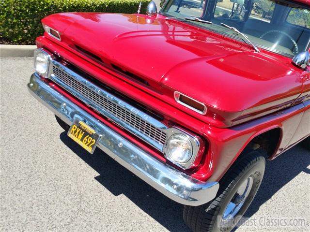 1966-chevrolet-suburban-4x4-079.jpg