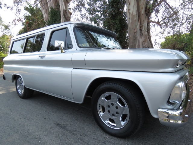 1966-chevrolet-suburban-069.jpg