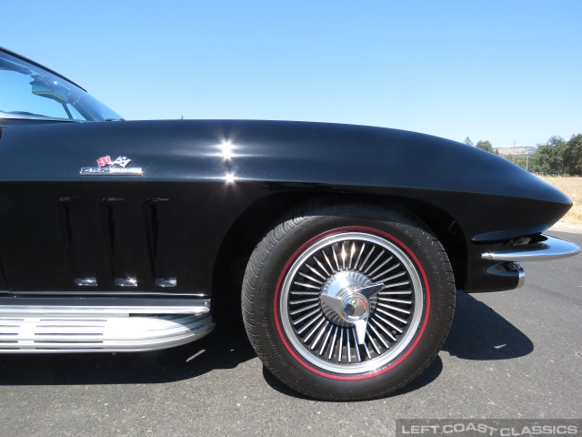 1966-corvette-stingray-084.jpg