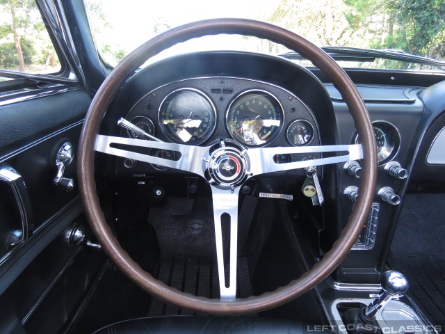 1966-corvette-stingray-112.jpg