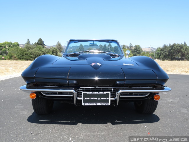 1966-corvette-stingray-189.jpg