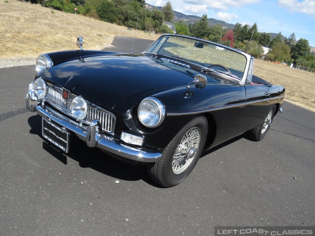 1966-mgb-roadster-009.jpg