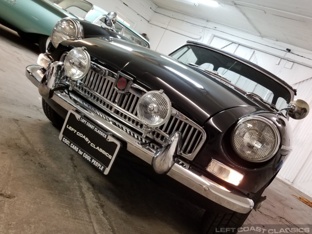 1966-mgb-roadster-051.jpg