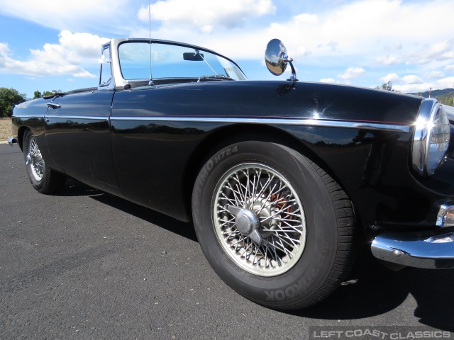 1966-mgb-roadster-066.jpg