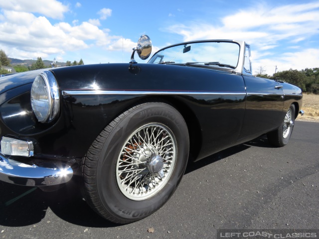 1966-mgb-roadster-067.jpg