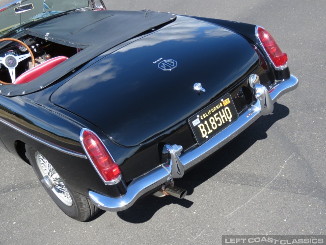 1966-mgb-roadster-094.jpg