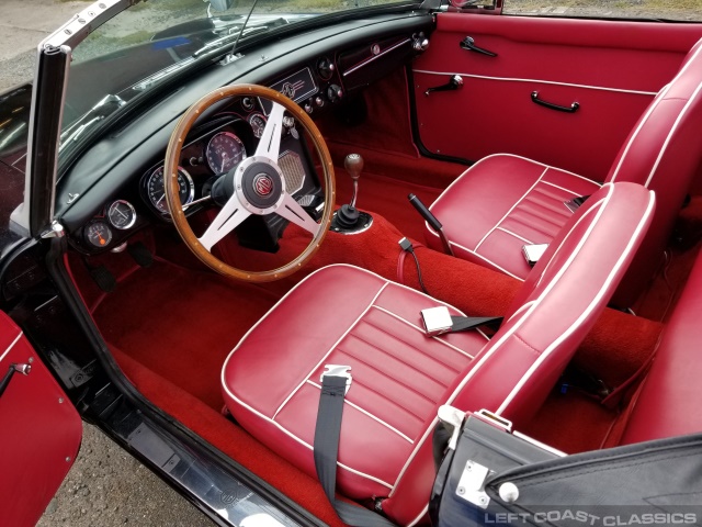 1966-mgb-roadster-109.jpg