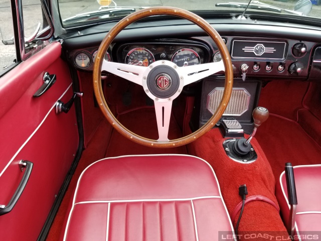 1966-mgb-roadster-115.jpg