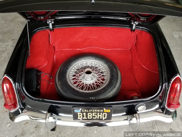 1966-mgb-roadster-136.jpg