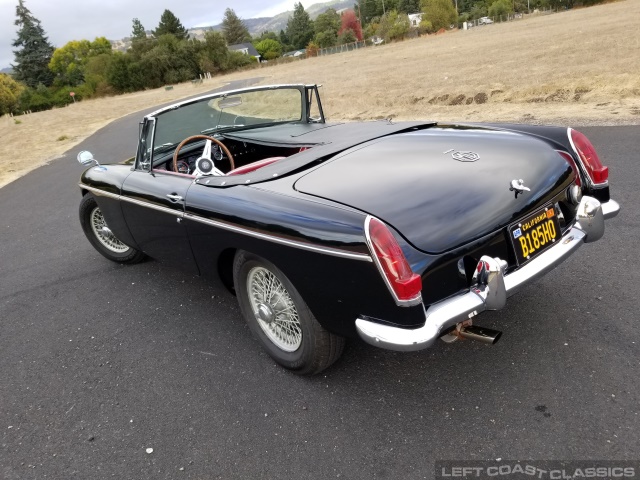 1966-mgb-roadster-170.jpg