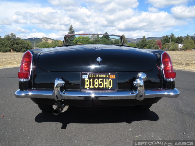 1966-mgb-roadster-171.jpg