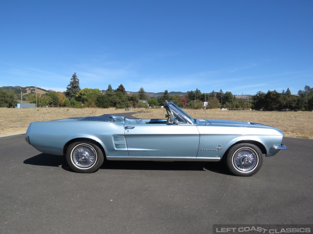 1967-ford-mustang-convertible-027.jpg