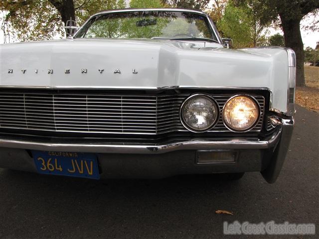 1967-lincoln-continental-convertible-076.jpg