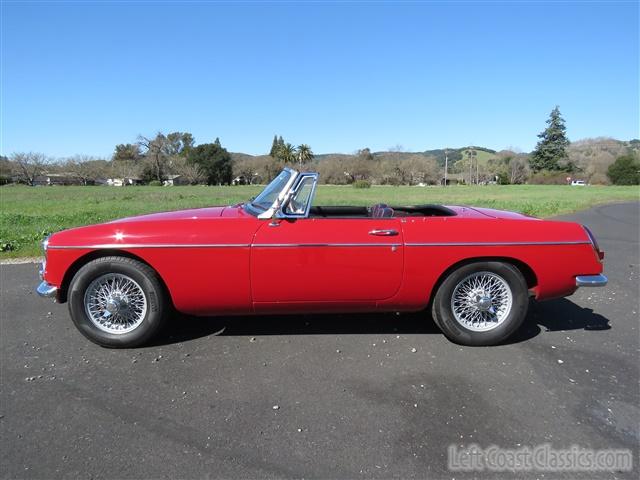 1967-mgb-roadster-014.jpg