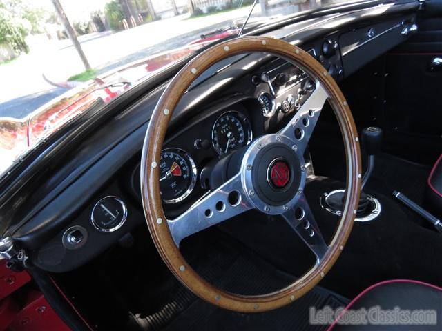 1967-mgb-roadster-184.jpg