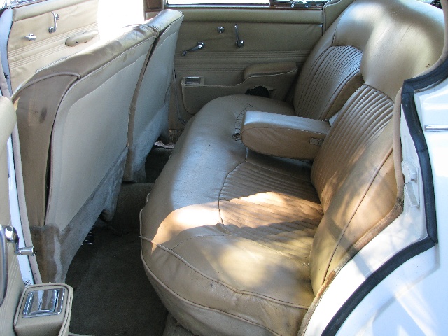 1967 Jaguar 420 Saloon Interior