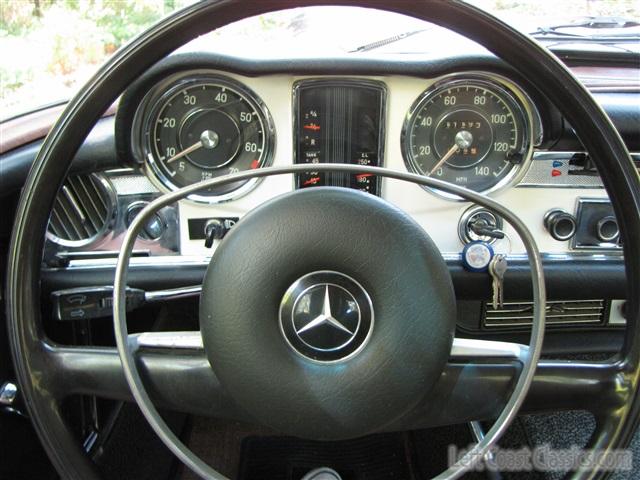 1968-mercedes-280sl-125.jpg