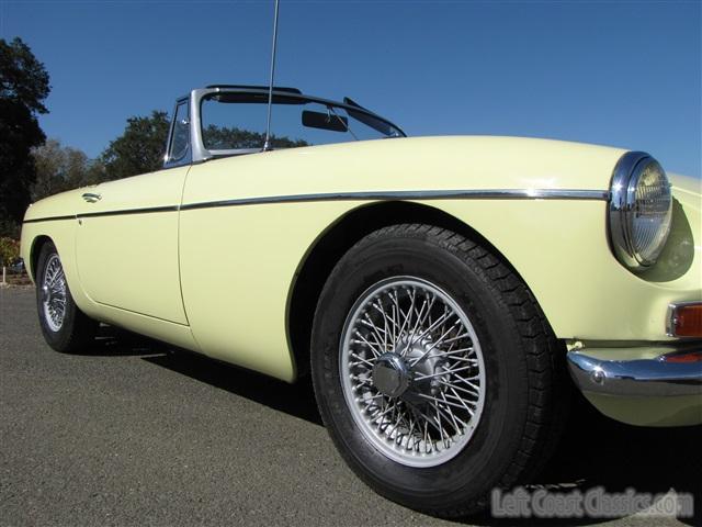 1968-mgb-roadster-035.jpg