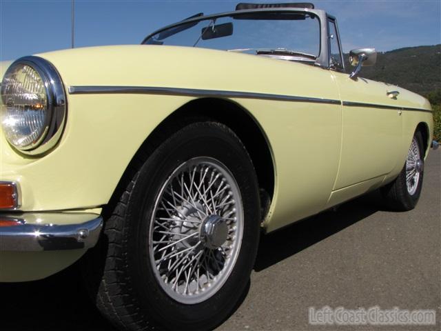 1968-mgb-roadster-036.jpg