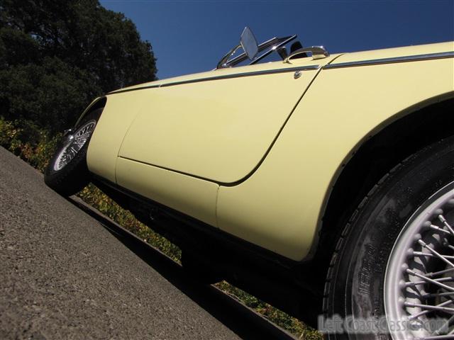 1968-mgb-roadster-041.jpg