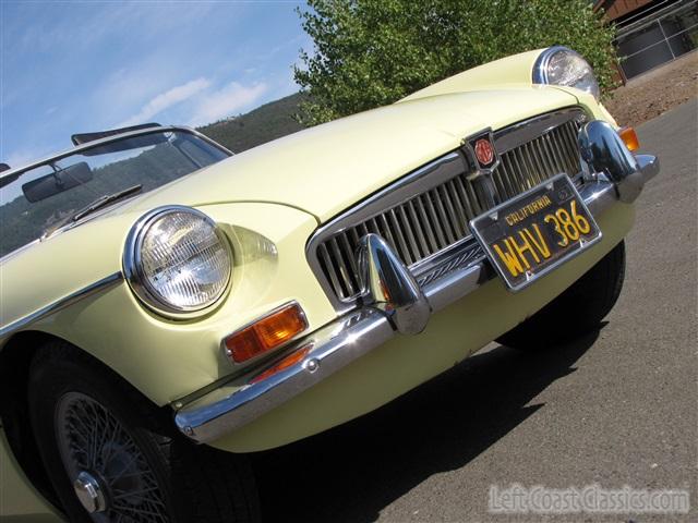 1968-mgb-roadster-049.jpg