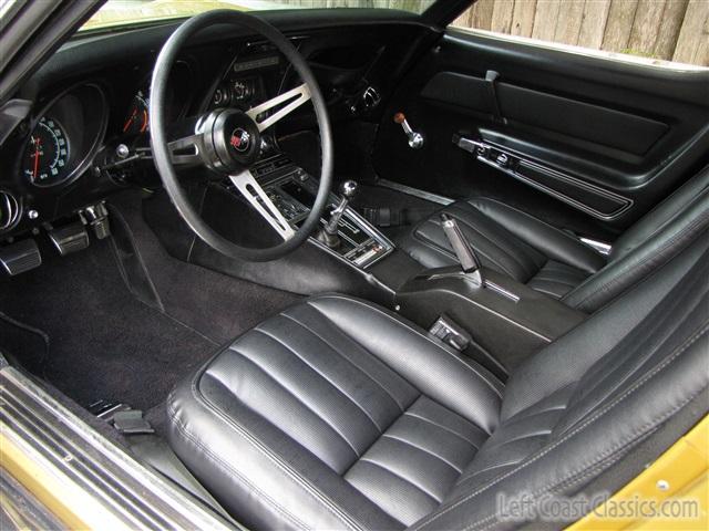 1969-chevrolet-corvette-427-119.jpg