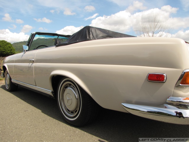 1969-mercedes-280se-cabriolet-074.jpg