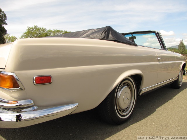 1969-mercedes-280se-cabriolet-075.jpg