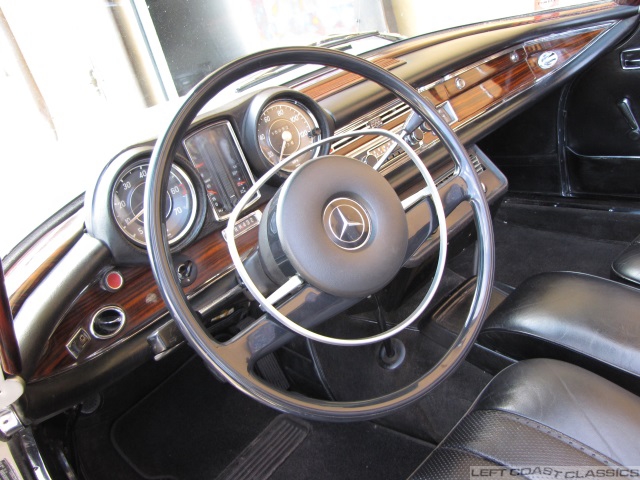 1969-mercedes-280se-cabriolet-123.jpg