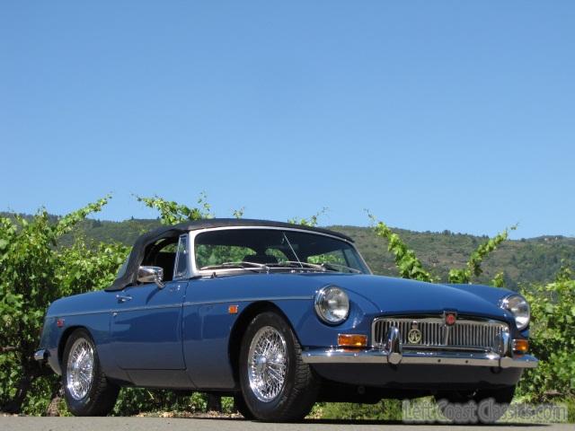 1969-mgb-roadster-041.jpg