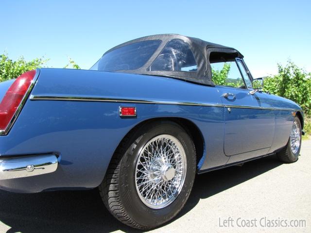 1969-mgb-roadster-055.jpg