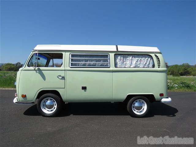 1969-volkswagen-westfalia-camper-006.jpg