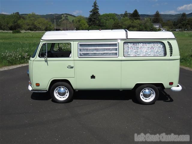 1969-volkswagen-westfalia-camper-010.jpg