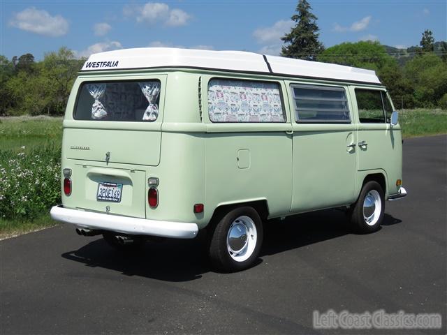 1969-volkswagen-westfalia-camper-027.jpg