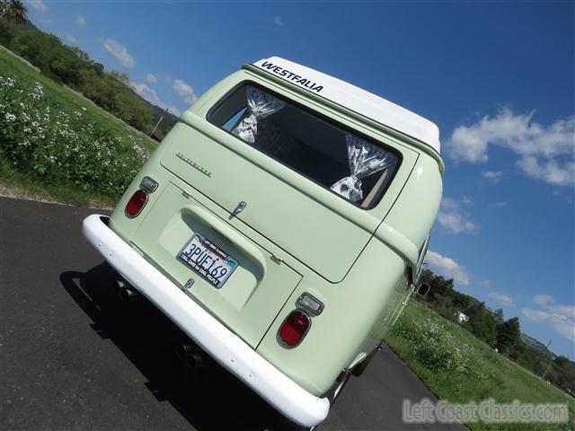 1969-volkswagen-westfalia-camper-067.jpg