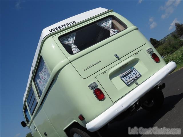 1969-volkswagen-westfalia-camper-073.jpg