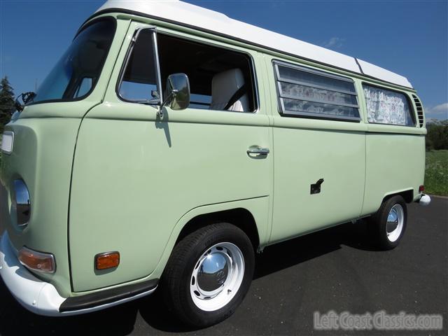 1969-volkswagen-westfalia-camper-094.jpg