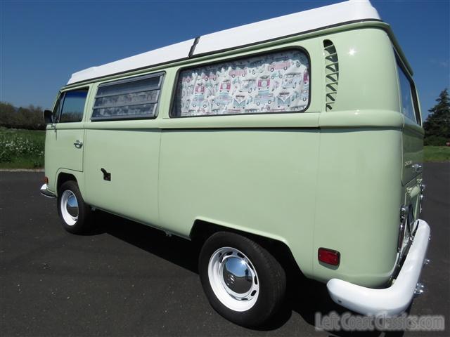 1969-volkswagen-westfalia-camper-101.jpg