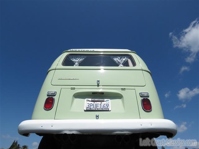 1969-volkswagen-westfalia-camper-107.jpg