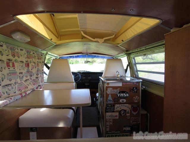 1969-volkswagen-westfalia-camper-117.jpg