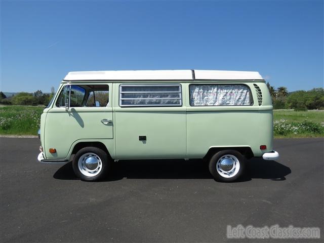 1969-volkswagen-westfalia-camper-250.jpg