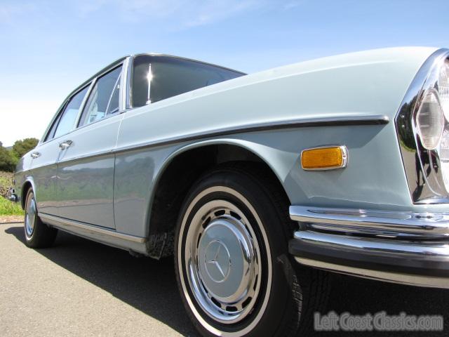 1970-mercedes-280s-1989.jpg