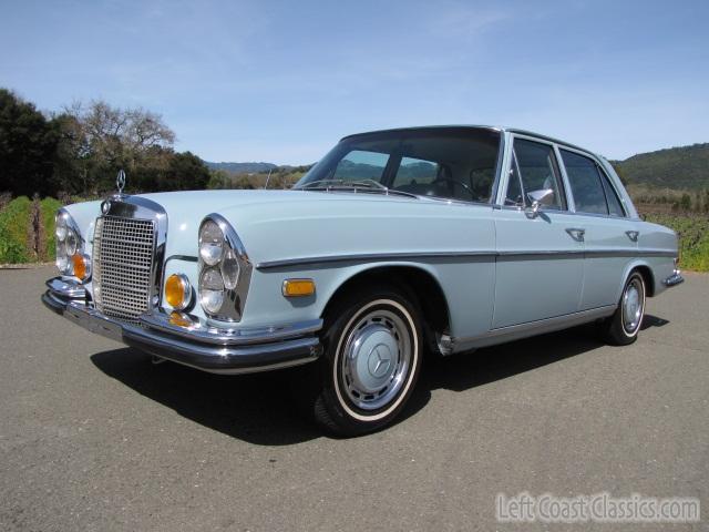 1970-mercedes-280s-1995.jpg