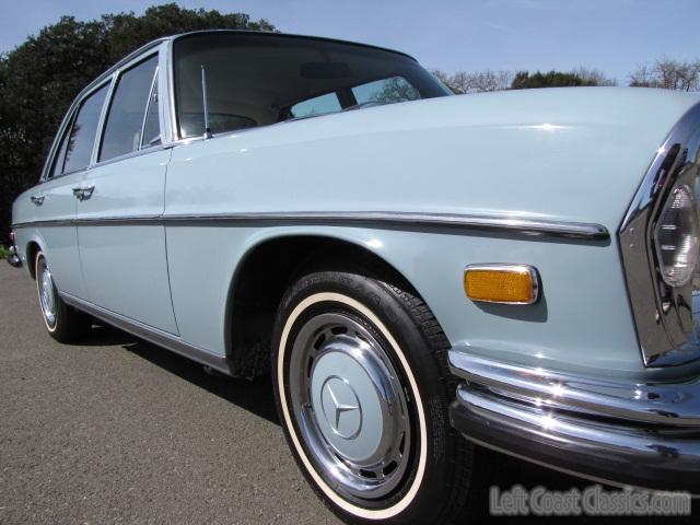 1970-mercedes-280s-2035.jpg