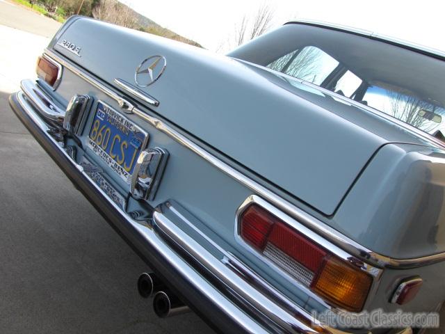 1970-mercedes-280s-2098.jpg