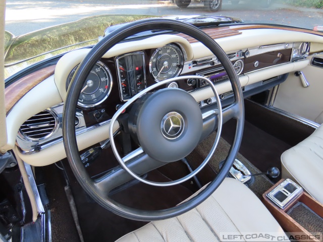 1970-mercedes-benz-280sl-roadster-122.jpg