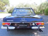 1970-mercedes-benz-280sl-roadster-021